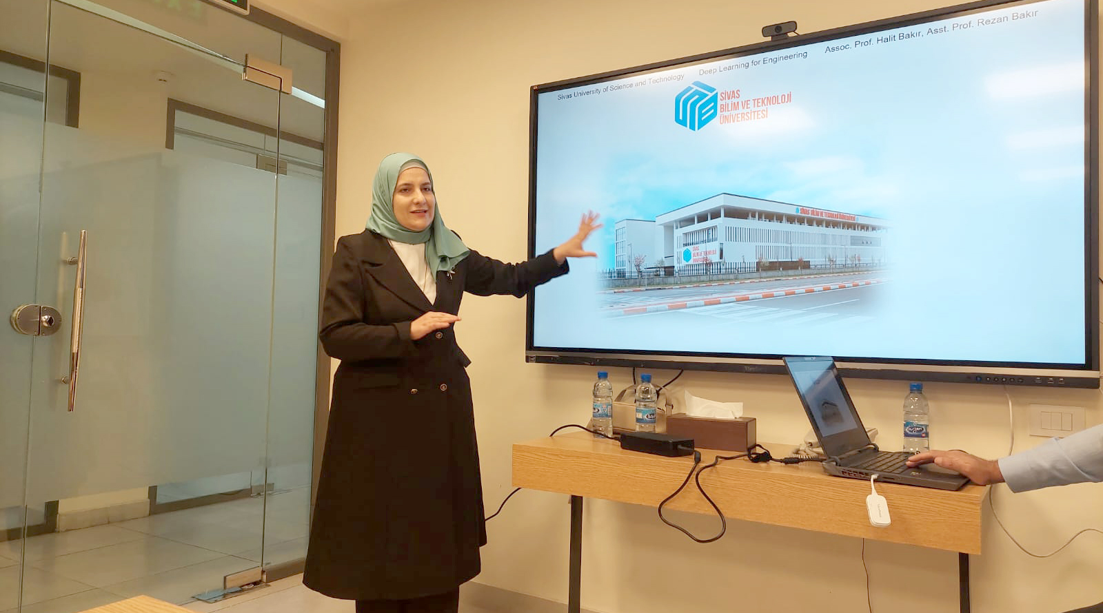 Şam Üniversitesi’nde “Deep Learning for Engineering” ve “Machine Learning for Engineering” Çalıştayları Düzenlendi